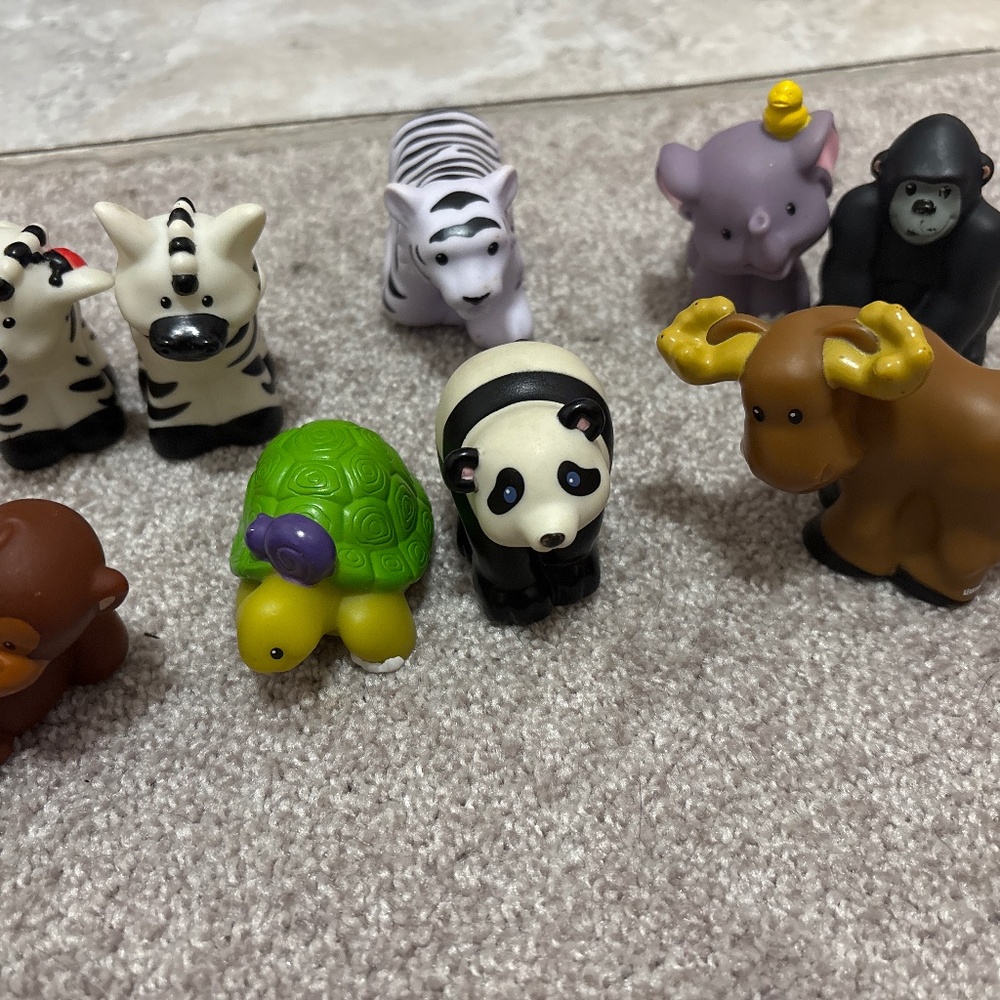 Little People zoo animal and people bundle